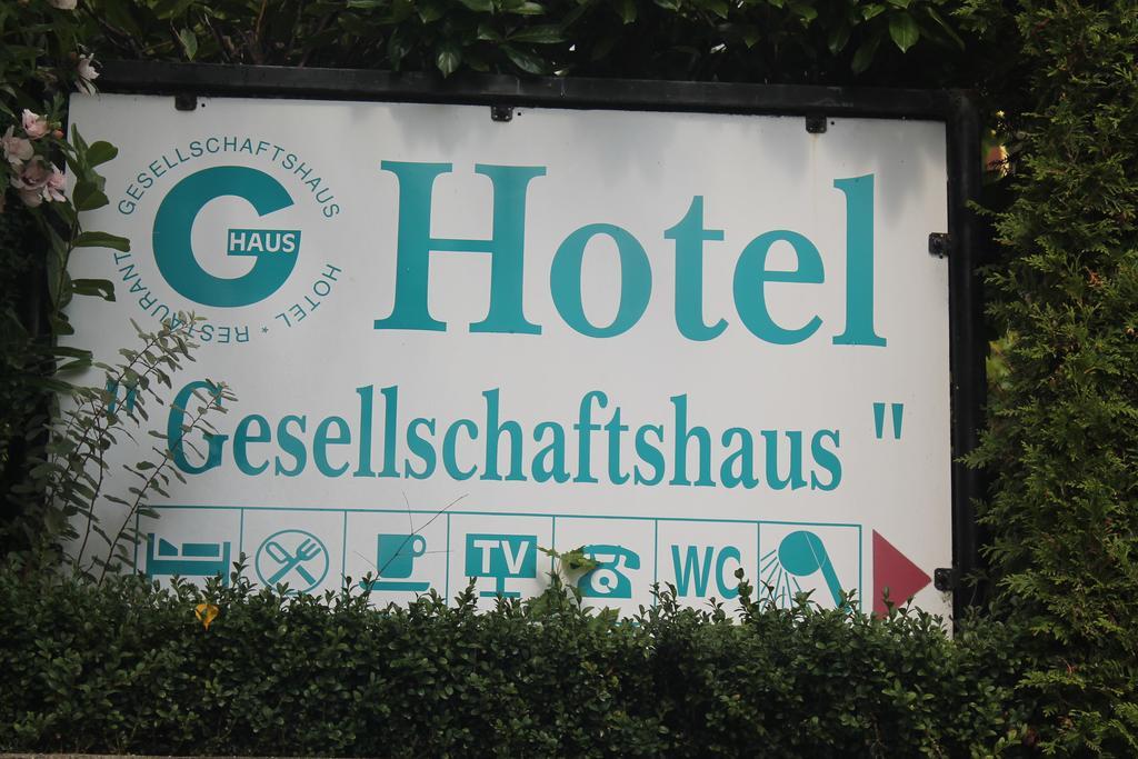 Hotel Gesellschaftshaus ベルゲン・アウフ・リューゲン エクステリア 写真